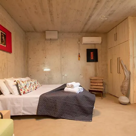 Corfu Tramezzo Designer's House * Bastounion