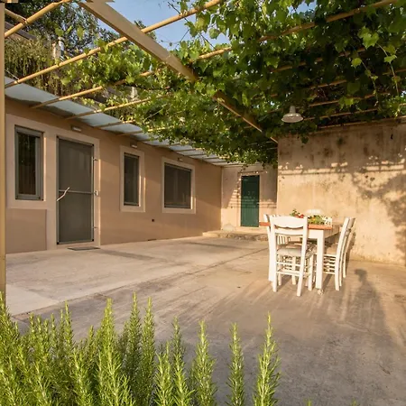 بيت للعطل Corfu Tramezzo Designer's House