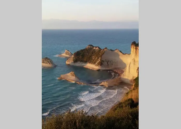 Corfu Tramezzo Designer's House * Μπαστούνι
